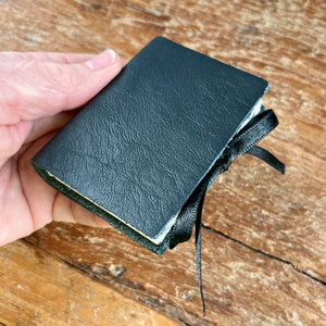 Midi handmade journal in genuine leather - blank pages