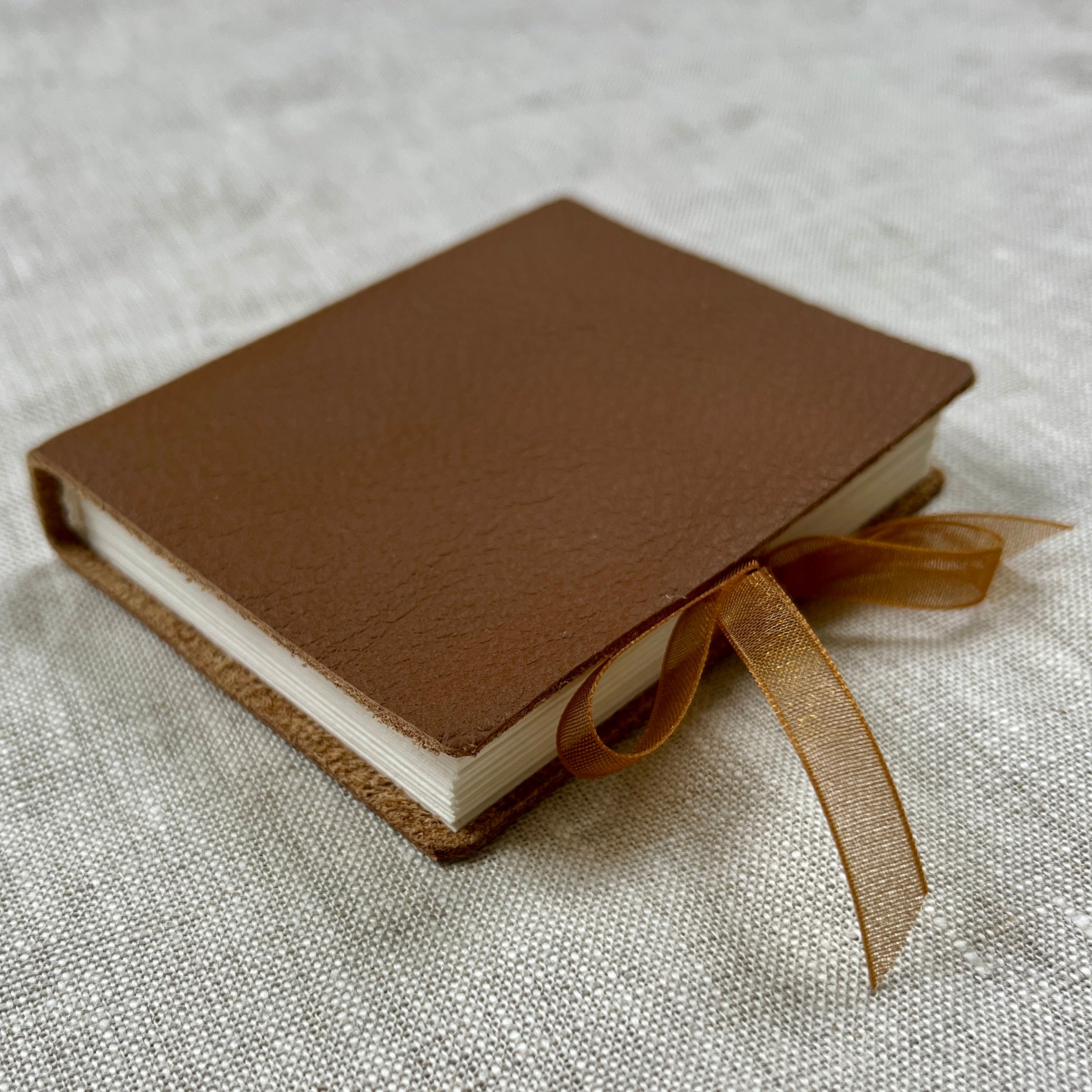 Maxi handmade journal in genuine leather - blank pages