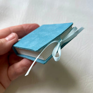 Square handmade mini journal in genuine leather - blank pages