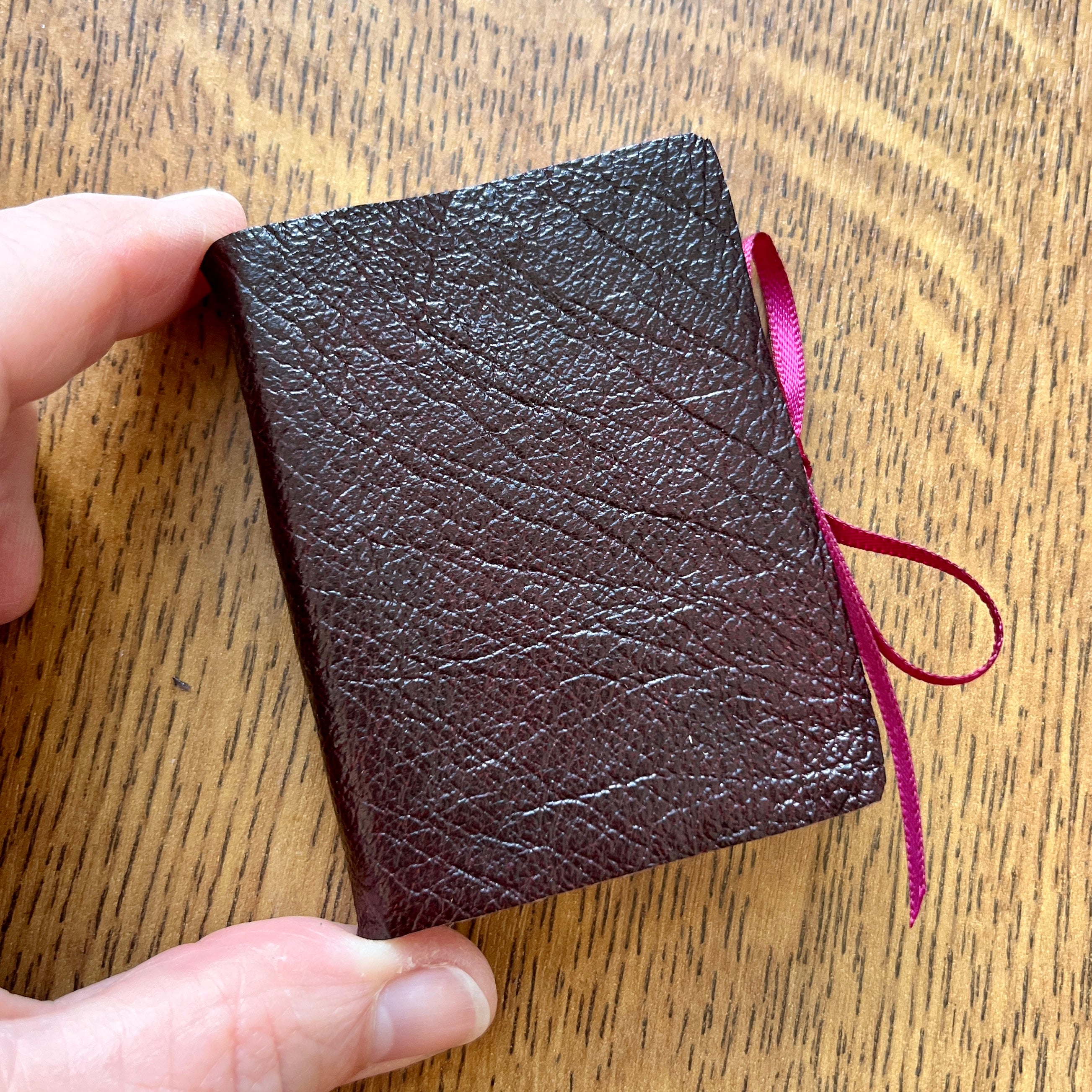 Midi handmade journal in genuine leather - blank pages