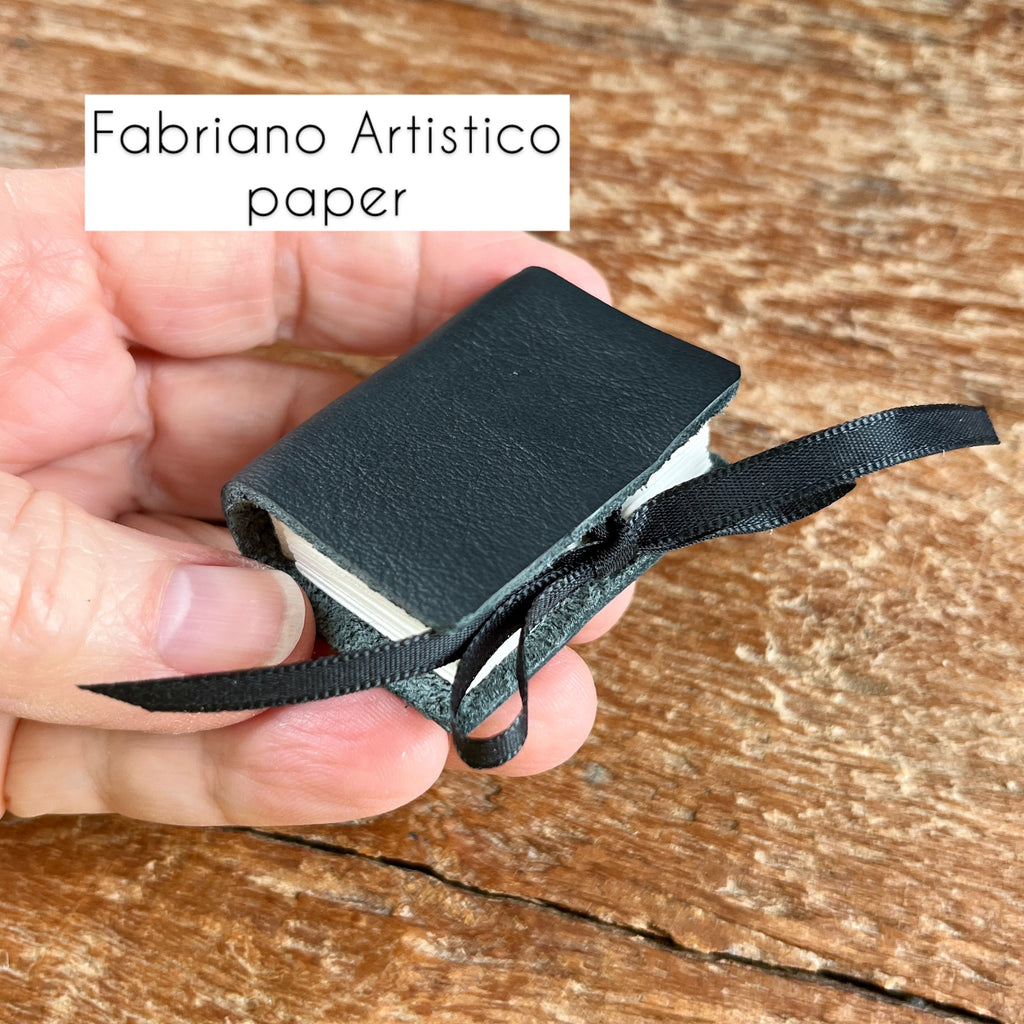 Tiny handmade mini journal in genuine leather - blank pages